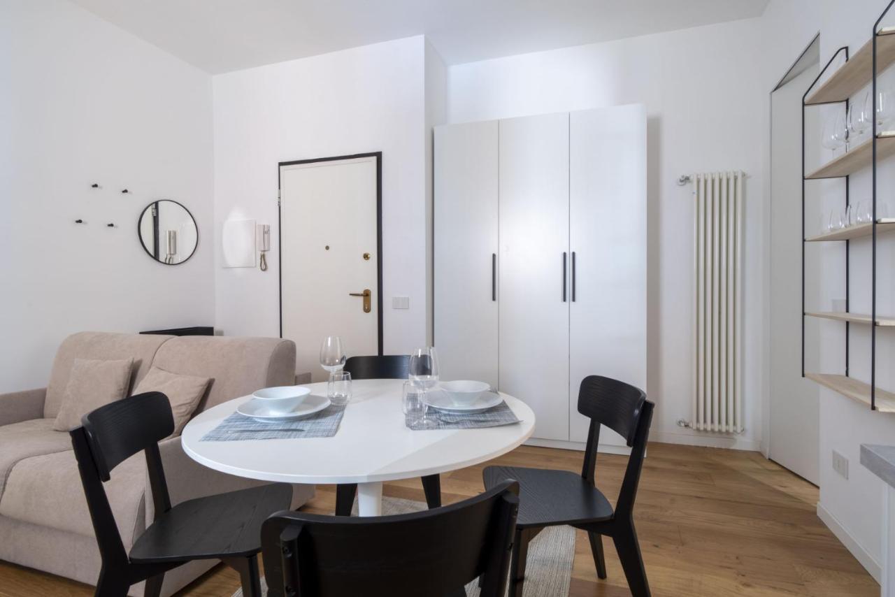 Apartamento Easylife - Oasi Di Tranquillita Zona Sempione Milán Exterior foto